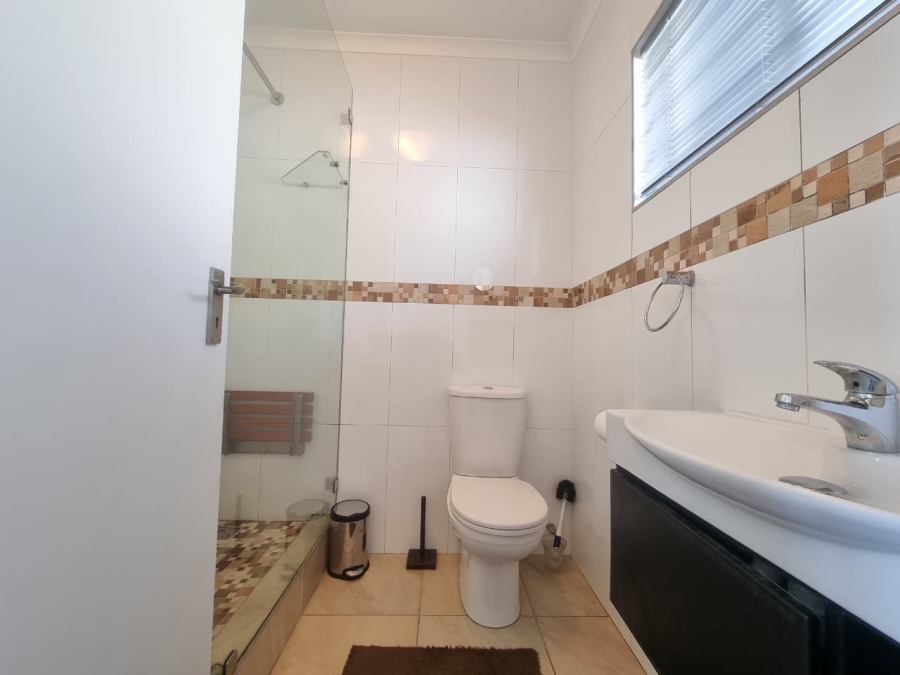To Let 0 Bedroom Property for Rent in Sea Point Western Cape